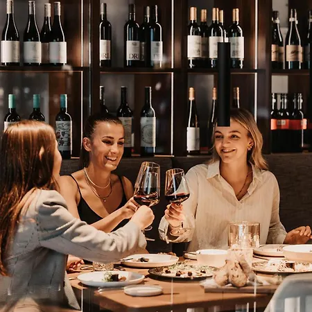 Haven Mountain Retreat Апарт-отель 4*