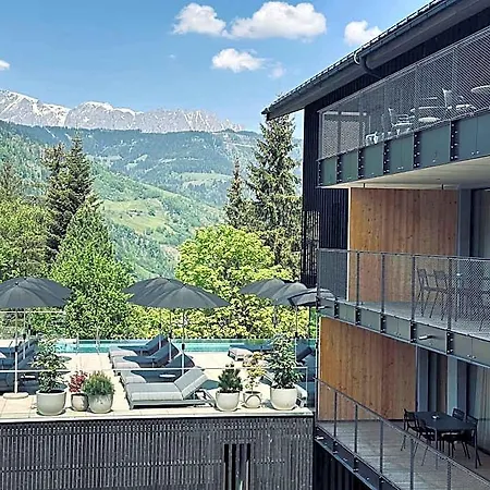 Apart-hotel Haven Alpendorf 4*